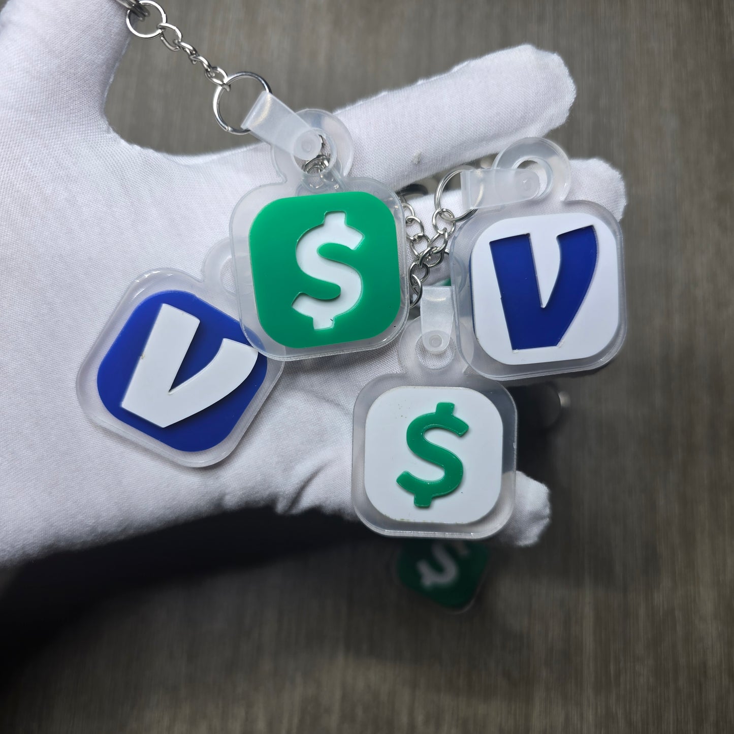 NFC Keychain – 💸 Payment Keychains Functional and stylish — great for service workers, pop-up shops, and market vendors.